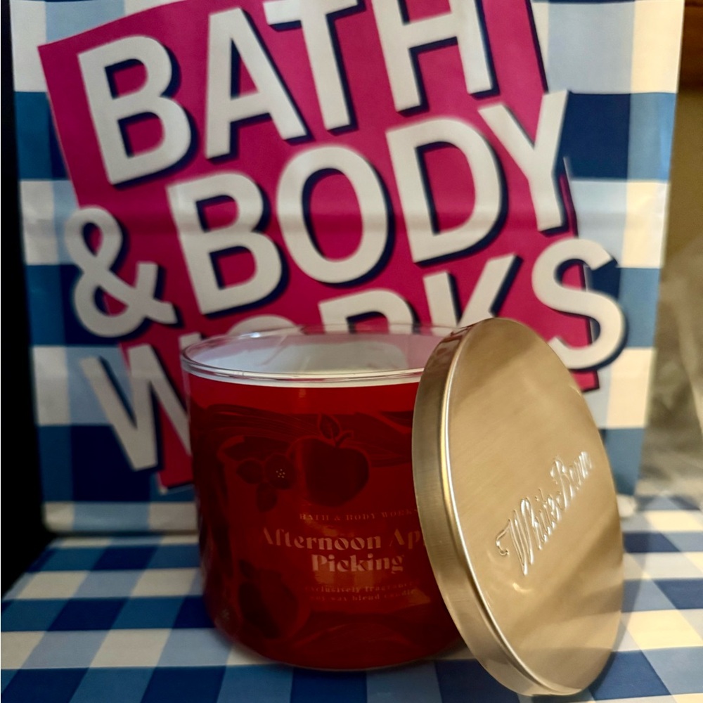 Afternoon Apple Picking 3 Wick Candle White Barn Bath & Body Works NEW full size